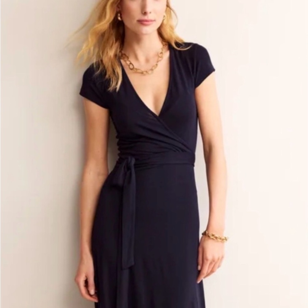 Elegant Navy Jersey Wrap Dress